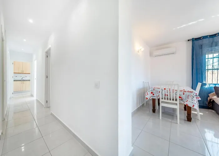 Calas B Y D Apartment *